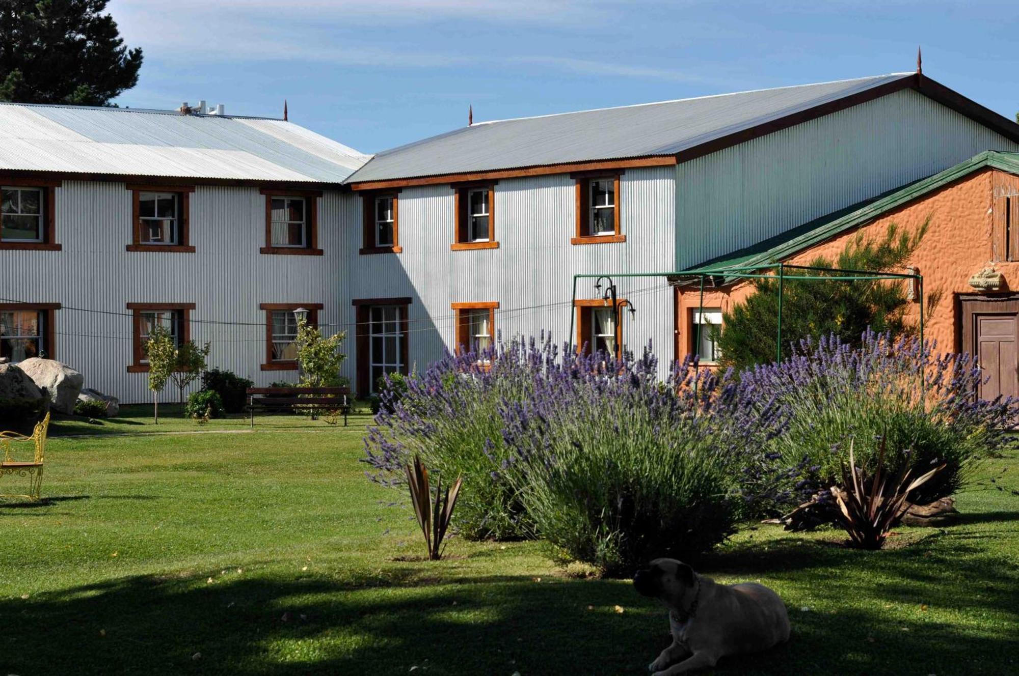"La Loma" - Vieja Casona Aparthotel El Calafate Ngoại thất bức ảnh